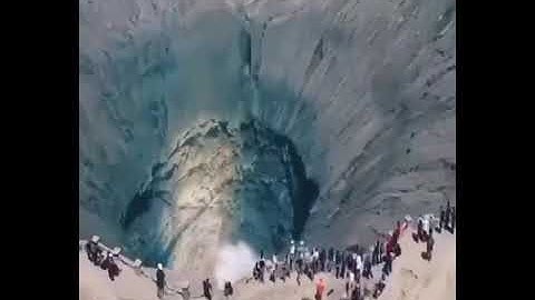 active volcano 🌋 Brumo in Indonesia