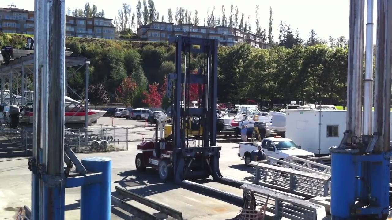 Ryan's Boat Lift and Forklift Action - Port of Edmonds, Edmonds, WA