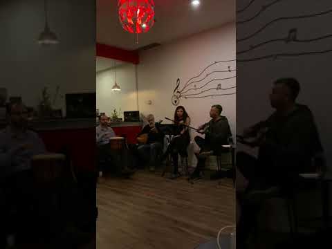 Bahçalarda Barım Var/ Beri Gel Garagöz (Azeri)