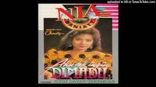 Nia Daniaty - Aku Tak Ingin Dimadu - Composer : John Dayat & Iskandar 1988 (CDQ)