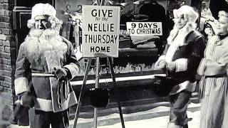 "The Lemon Drop Kid" 1951  William Frawley (Santa) version of Silver Bells  HILARIOUS 