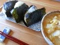 おにぎりと鶏汁 霧と雪