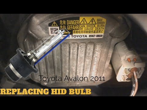 Replacing the HID bulb on the Toyota Avalon 2011