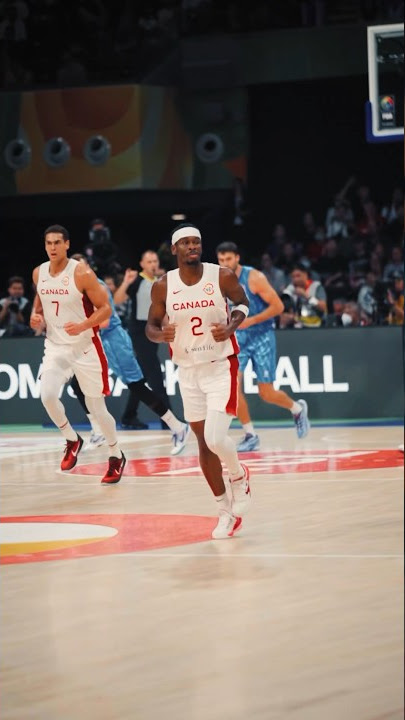 SGA deep in his bag 💼 #FIBAWC x #WinForCanada 🇨🇦