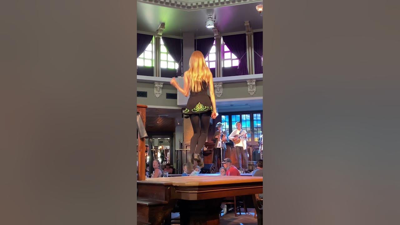 Raglan Road at Disney Springs #shorts #raglanroad #disneysprings #disneyfood #irishmusic #disney