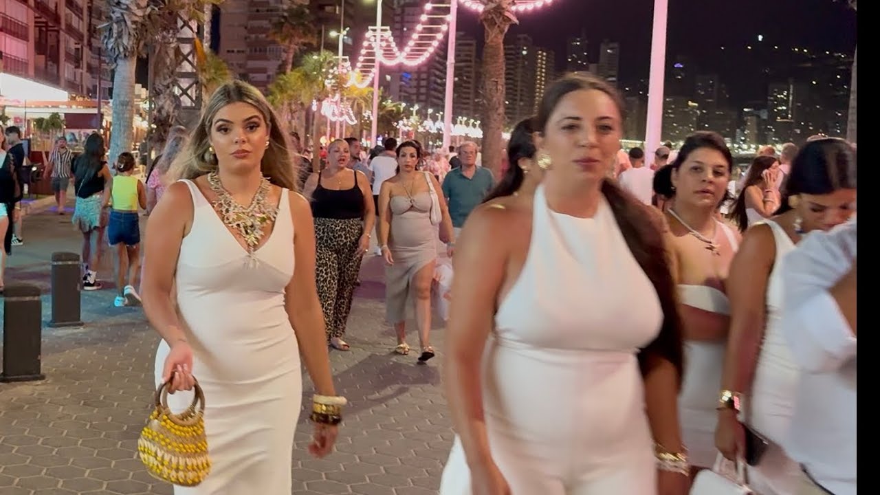 Spain. Benidorm Nightlife Like never before! Bars packed, more ladies 