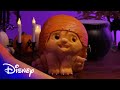 Tuk Tuk Pumpkin Carving | Disney