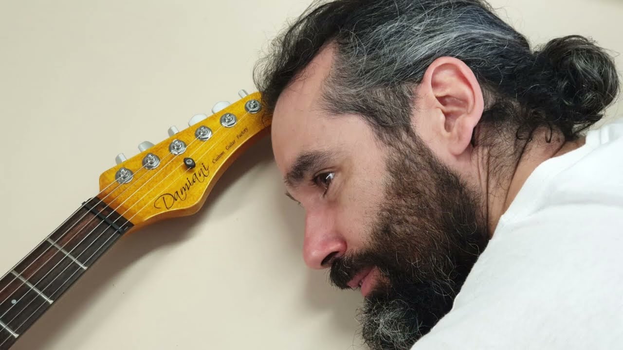 Dieci anni di Damiani Custom Guitar Factory