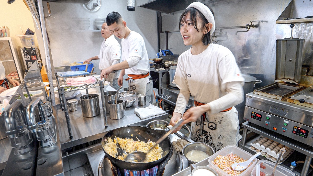 A Japanese woman with the best fried rice skills in Fukuoka