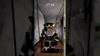 Dimitri vs Fergus whos better #roblox #piggy