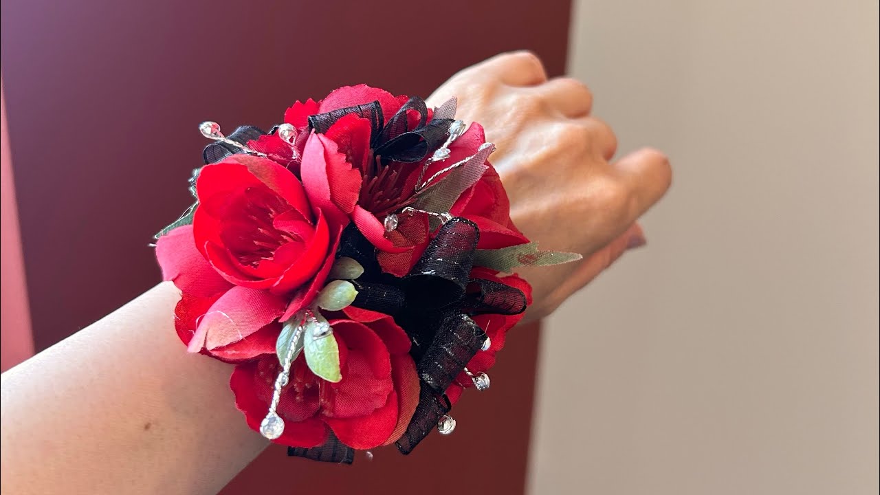 Easy DIY  Corsage | Red & Black
