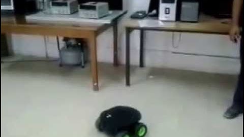 ISSIG Robot: Robot téléguidé RF à commande LabVIEW/XBEE