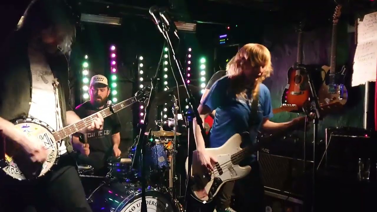 Twin Serpent - Forventninger, Live @bastardbar