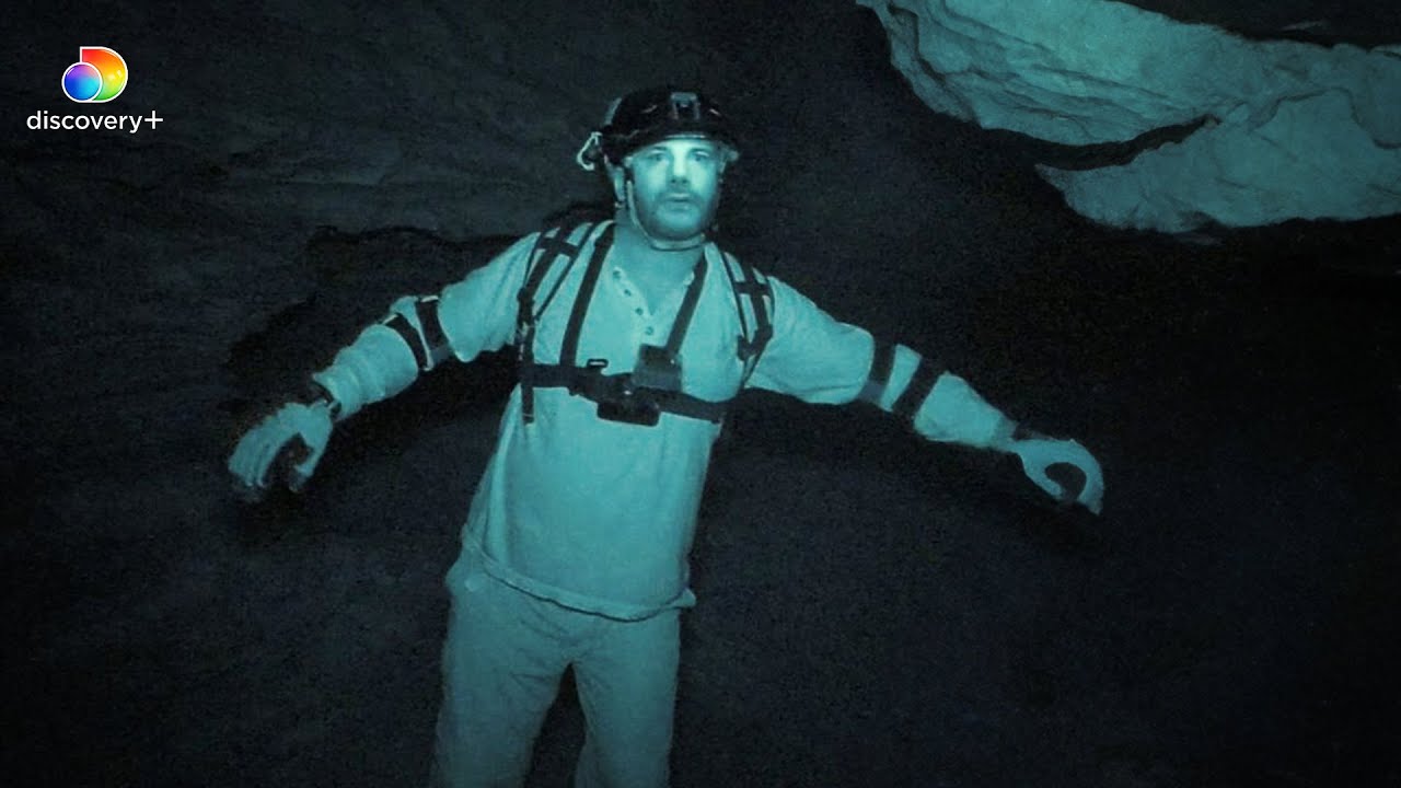 Surviving on Instincts and CRICKETS | Darkness | Discovery Plus