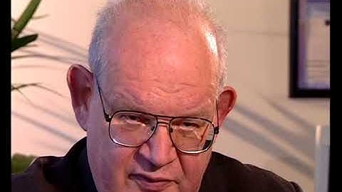 Benoît Mandelbrot - Inequality and finance; differences between Bachelier and Mandelbrot (127/144)