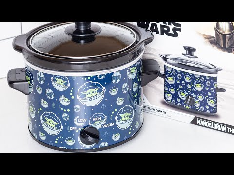  Uncanny Brands Star Wars The Mandalorian 2-Quart Slow Cooker-  Kitchen Appliance-Baby Yoda: Home & Kitchen