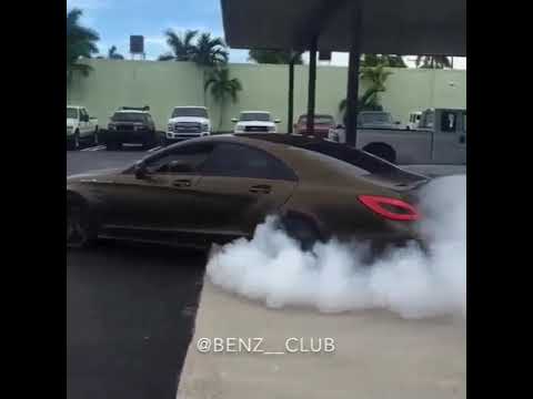 Мерседес CLS 63 AMG бернаут