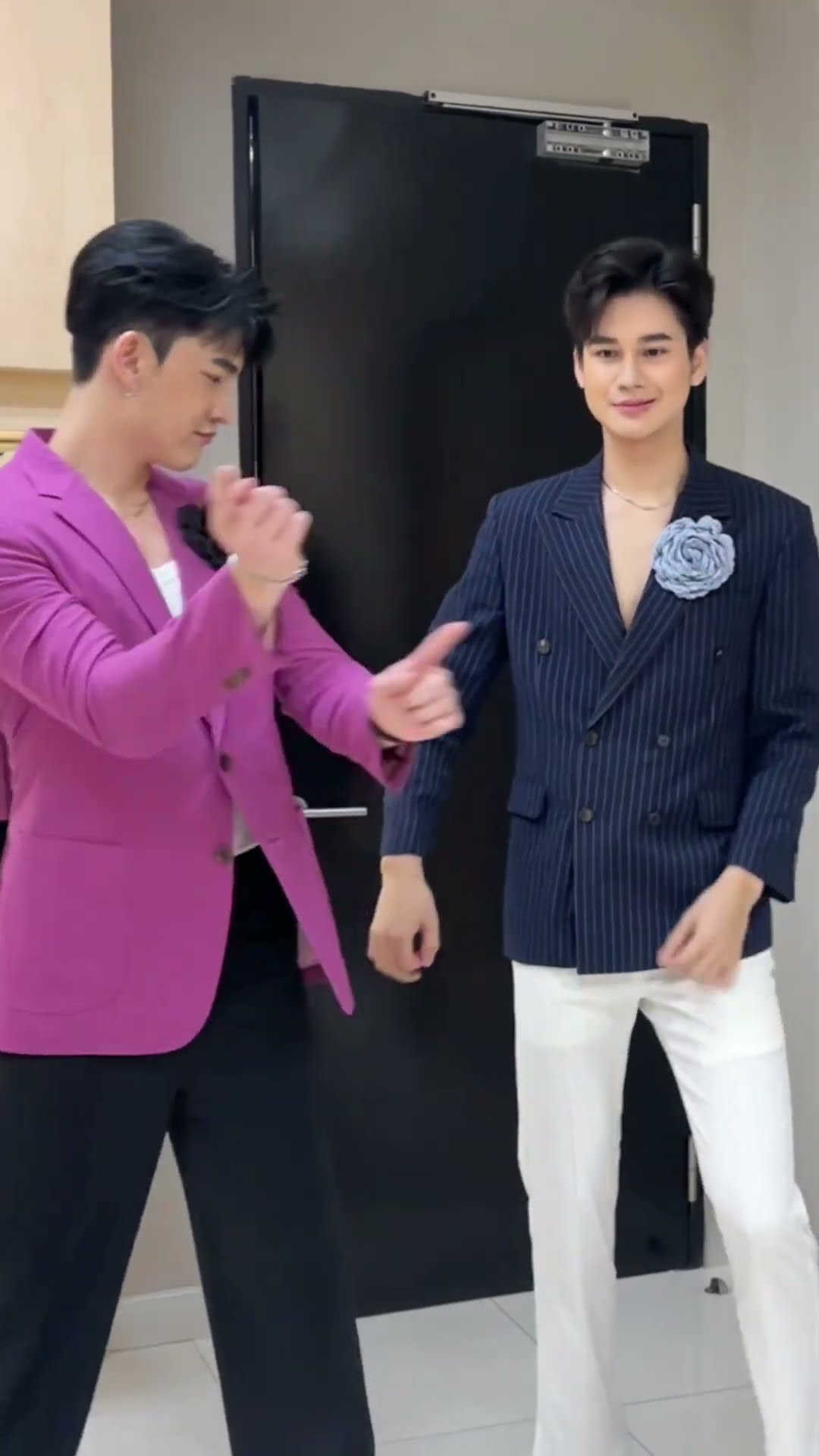 มองเขาแล้วยิ้มละมุน มองใบหน้าคุณแล้วใจละลาย #ซันชาย #ช่อง7HD #Ch7HD #TSMmanagement