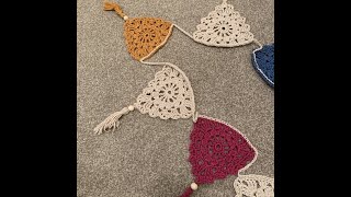 How To Crochet Easy Triangle Bunting | Crochet Easy Bunting Tutorial