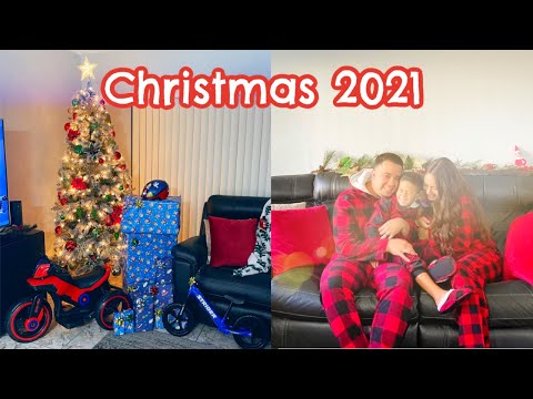 CHRISTMAS MORNING OPENING GIFTS 2021