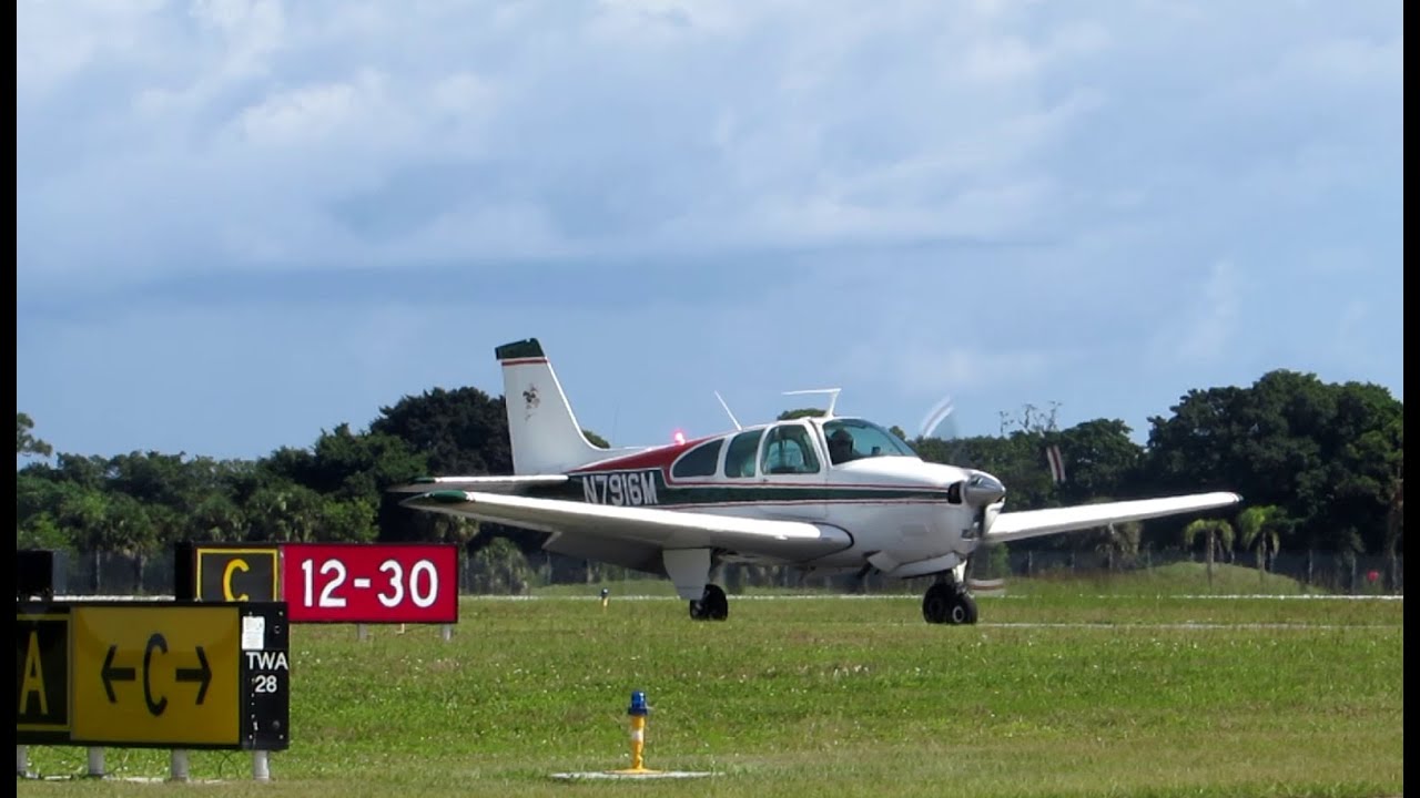 Ksua Students and Pros - plane watching at KSUA Stuart Florida Oct 22 2025 ...