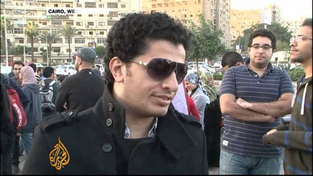 الرئيس المصري يعرض إجراء حوار
