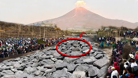 Hiện Tượng Đá Chảy thành dòng Gây Sốc cộng đồng mạng! Đây là điềm báo gì!?