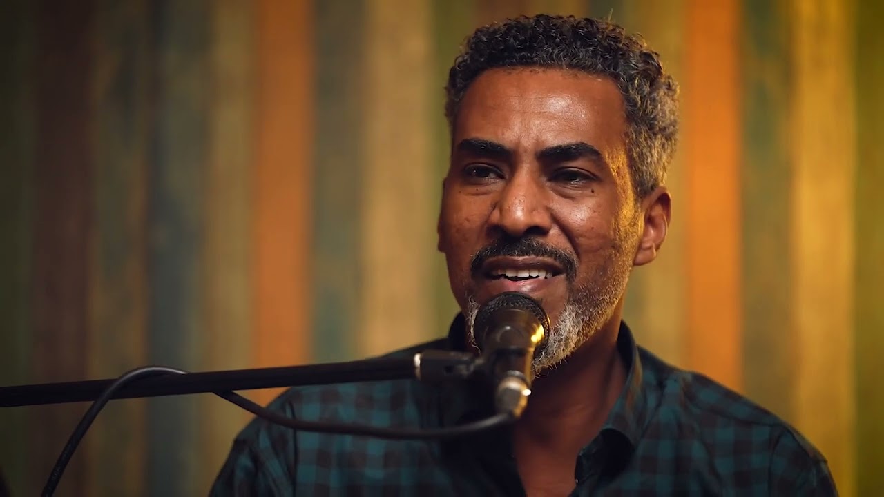 كيف لا اعشق جمالك ~خالد الدوحة ~ اغاني سودانية ~ Sudanese Songs 2024