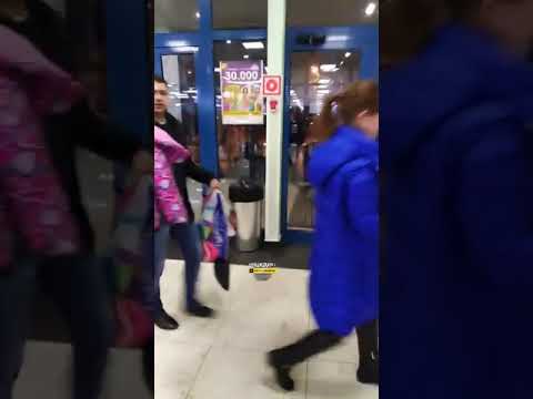 Video: Winkelcentrum 