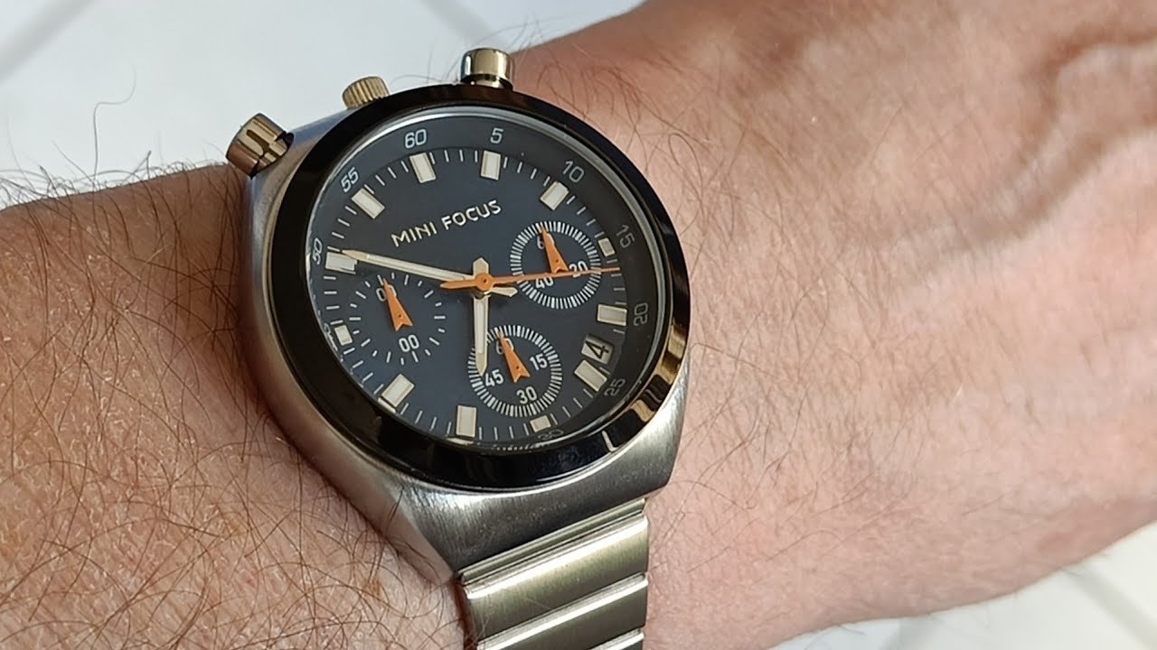 Unboxing Mini Focus MF0491L - YouTube