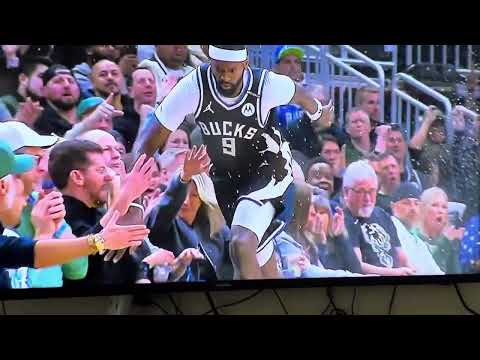 Bobby Portis Exploding Beer Can made Shot Celebration!  Don’t spill your drink by him!