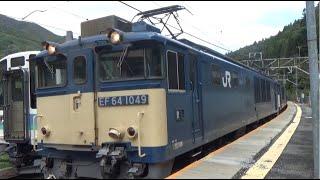 西線貨物…木曽平沢駅で【211系普通列車】と行き違いをするため、運転停車する【EF64重連】石油返空貨物列車…(^_^;)…カメラの設置位置、今一つでした…残念(*_*)