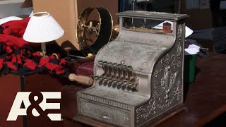 Storage Wars: Super RARE Cash Register (S4 Flashback) | A&E