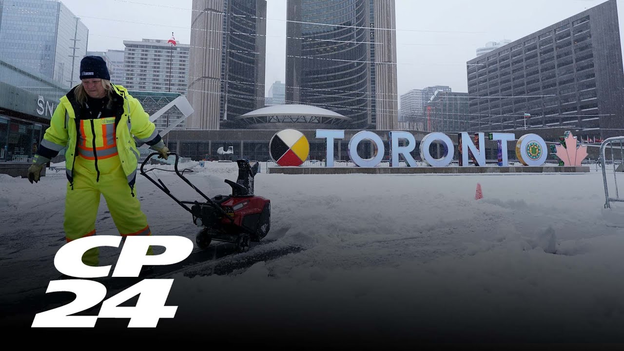 Toronto and parts of southern Ontario set to see more snow Friday - YouTube