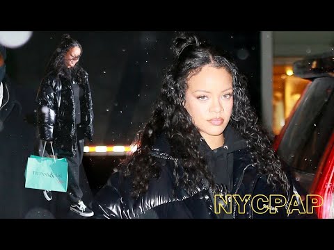 pregnant Rihanna shops at Tiffany's & Company   before the snow storm hits New York City   1/28/22