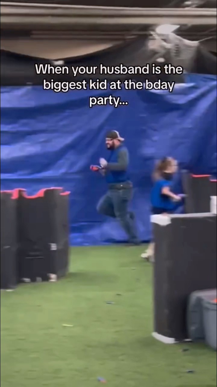 Dad ain’t playing at the bday party ??