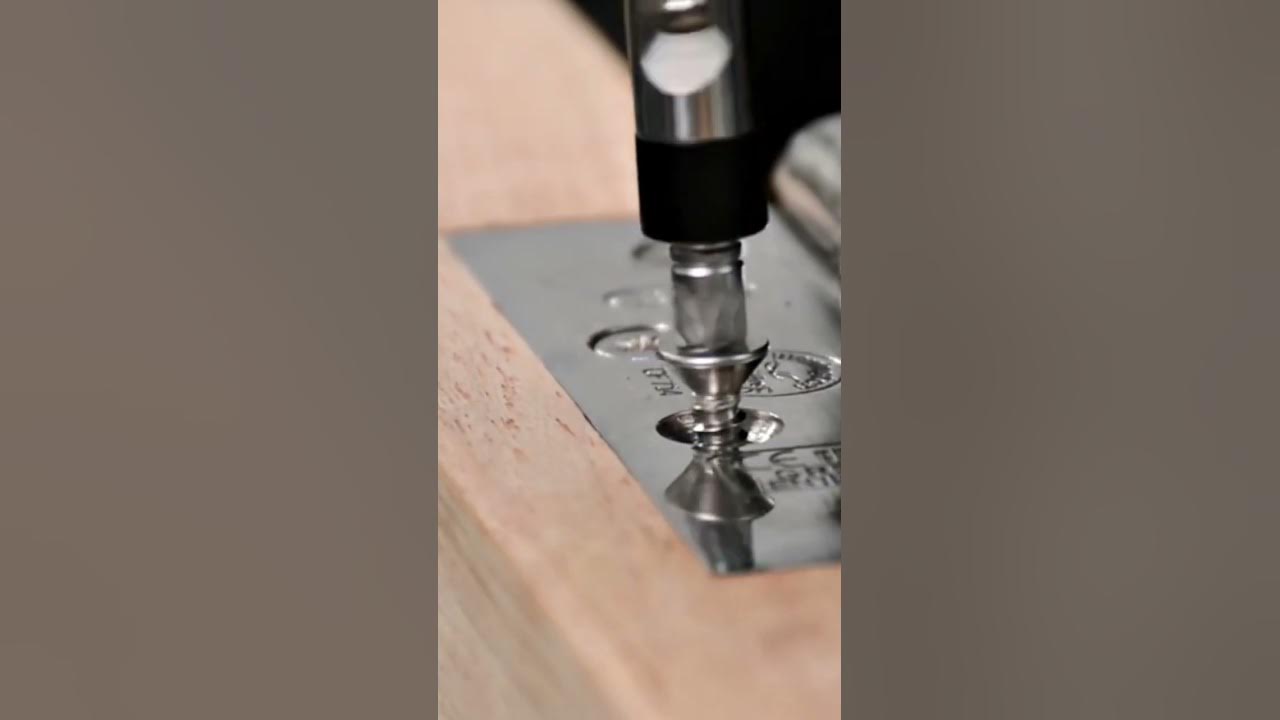 how-to-use-a-hinge-jig-in-40-seconds-youtube