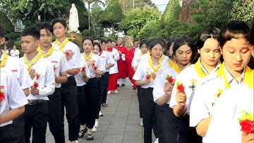 65 EM THIẾU NHI LÃNH NHẬN BÍ TÍCH THÊM SỨC TẠI GIÁO XỨ THÁNH TÂM