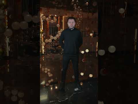 Впереди ночь волшебства ✨ Поздравляем вас с наступающим Новым годом, быки!