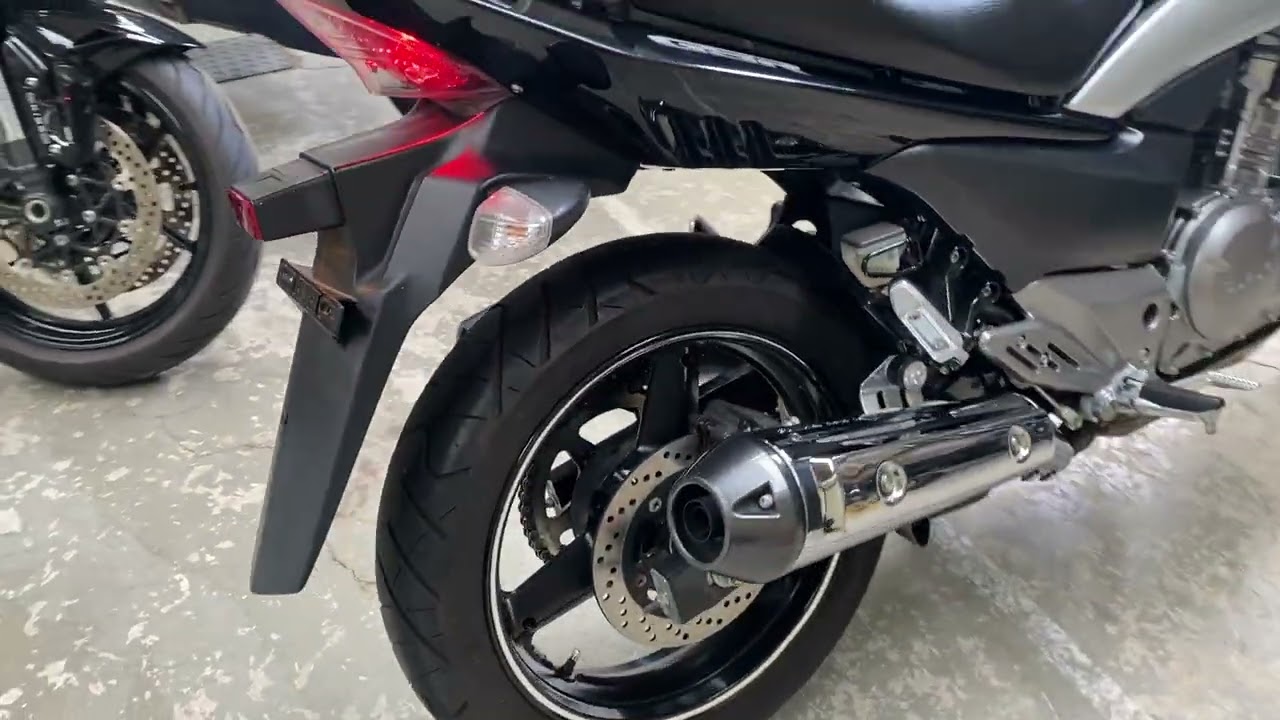 スズキ GSR250 【スモークスクリーン】の詳細 | 中古・新車バイクの