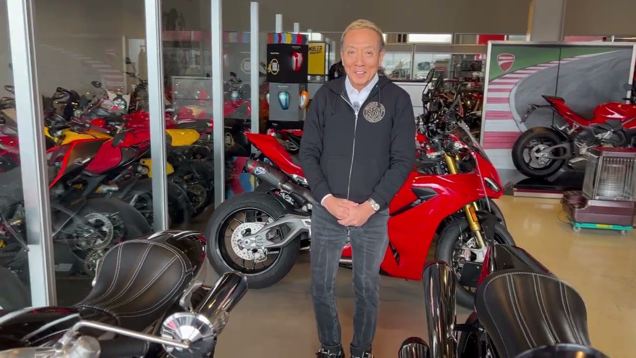 モトエスちゃんねる　走る芸術作品 Brough Superiorを見て来ました