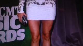 Carrie Underwood Legs, Body At CMT Awards After Baby