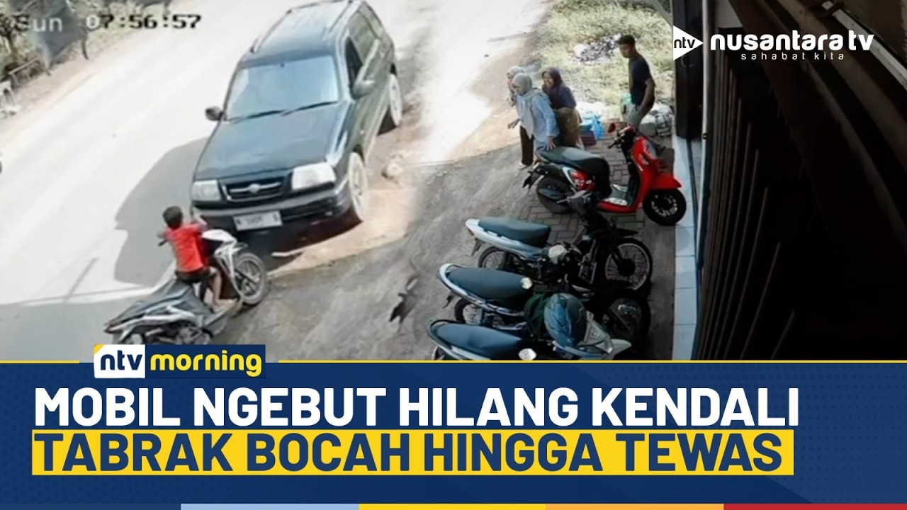 Tragis! Detik-detik Bocah Tewas Ditabrak Mobil saat Duduk di Atas Motor Pinggir Jalan | NTV MORNING