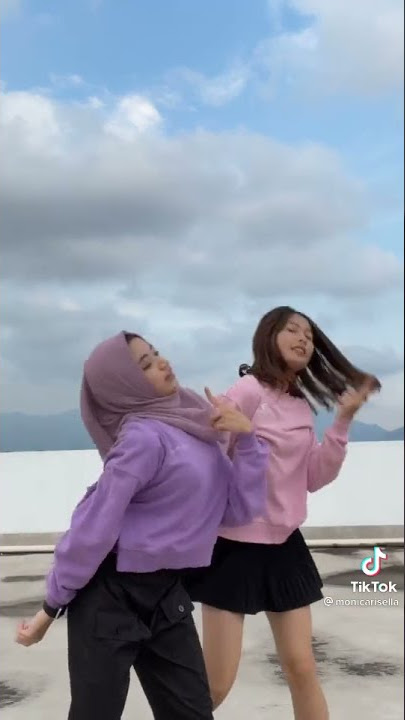 Dance‎ ‎gratatata by us nich😜 tiktok: monica risella #shorts