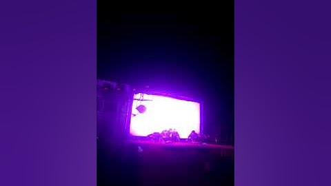 Gai lang roh nhay mua bai cua trai