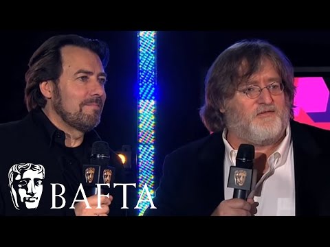 Videó: A Valve's Gabe Newell Kapja A BAFTA ösztöndíjat, és Elnyeri A Ballagási Díjat