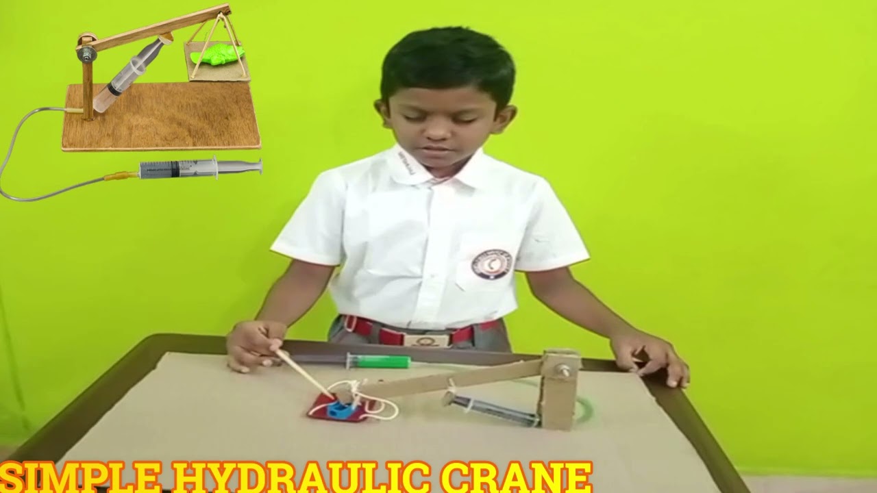 GEETANJALI HIGH SCHOOL WEST MARREDPALLY / BHAVESH OF GR-3 HIS INVENTION-SIMPLE HYDRAULIC CRANE.