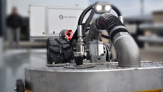 R600 – Tracked Industrial Cleaning Robot