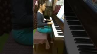 1051130妞妞彈琴之隱形的翅膀