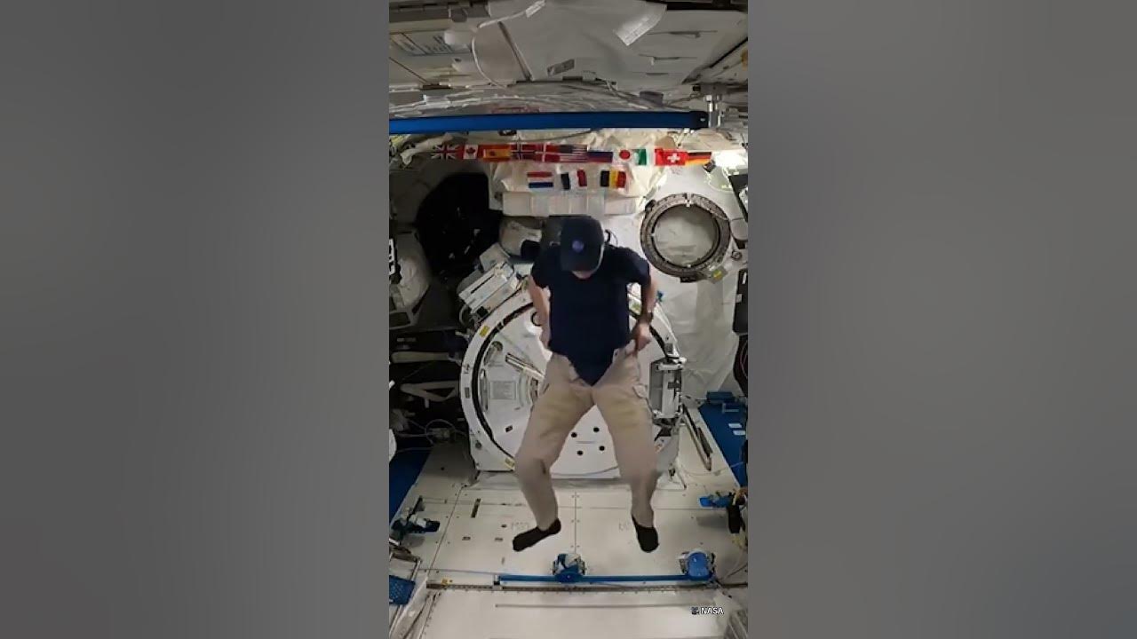 NASA astronaut's space stunt NASA astronaut's space stunt